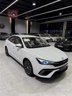 MG 5 Plus